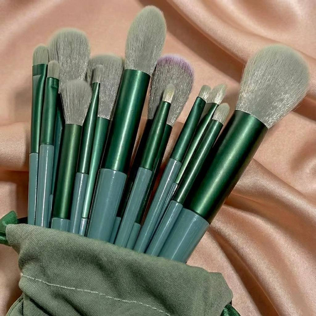 Kit Completo 13 Pincéis de Maquiagem – Pele Perfeita e Olhos Definidos