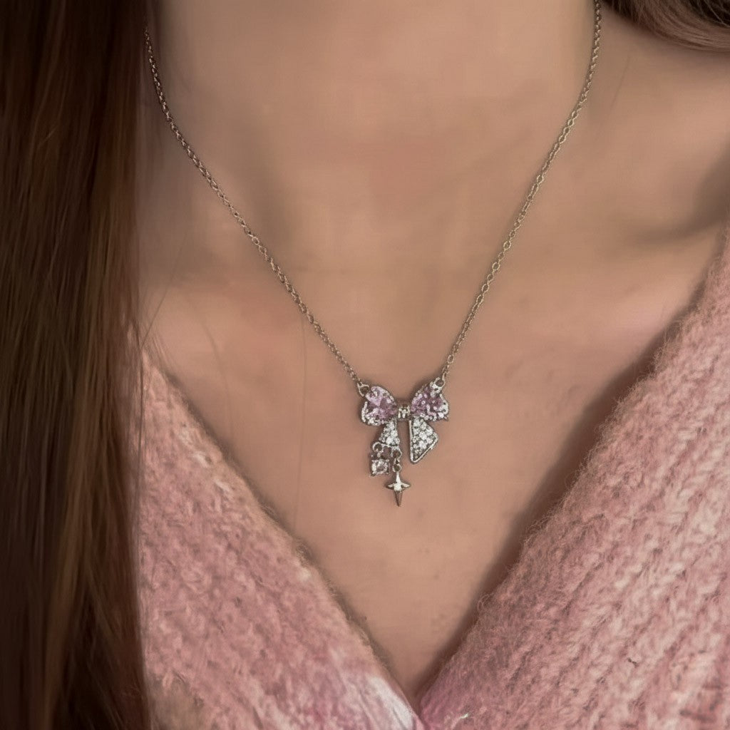 Colar Coração Rosa Trend – Acessório Fashion que Destaca Qualquer Look