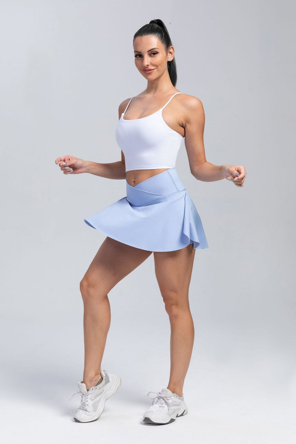 Saia Esportiva com Shorts Interno – Conforto e Estilo para Padel e Tênis